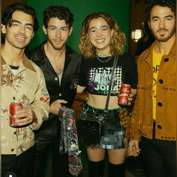 Simon Miller Dizzy Sequin Skirt in Silver | Size 10 - Picture 14 of 17